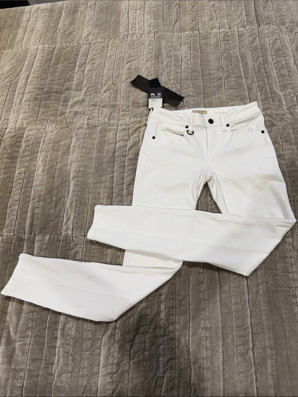 Burberry Off-White Women's Skinny Jeans size 26